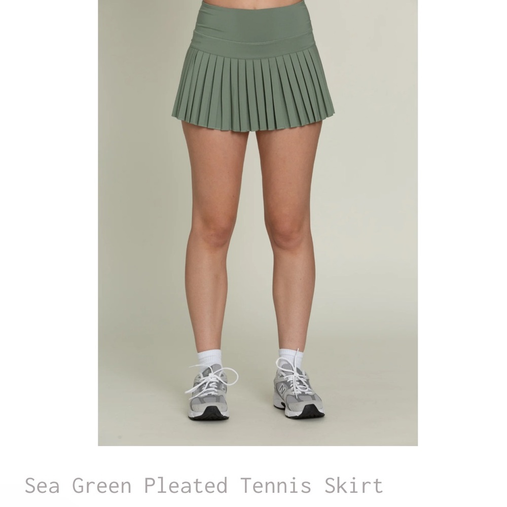 GOLD HINGE Sea Green pleated miniskirt like new